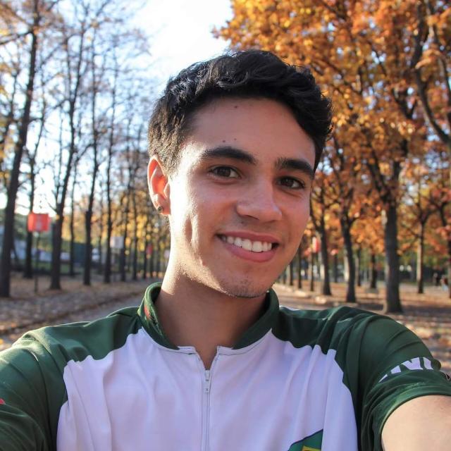 Victor Fialkovics: a trajetória de um dos grandes nomes do Inline Freestyle no Brasil.